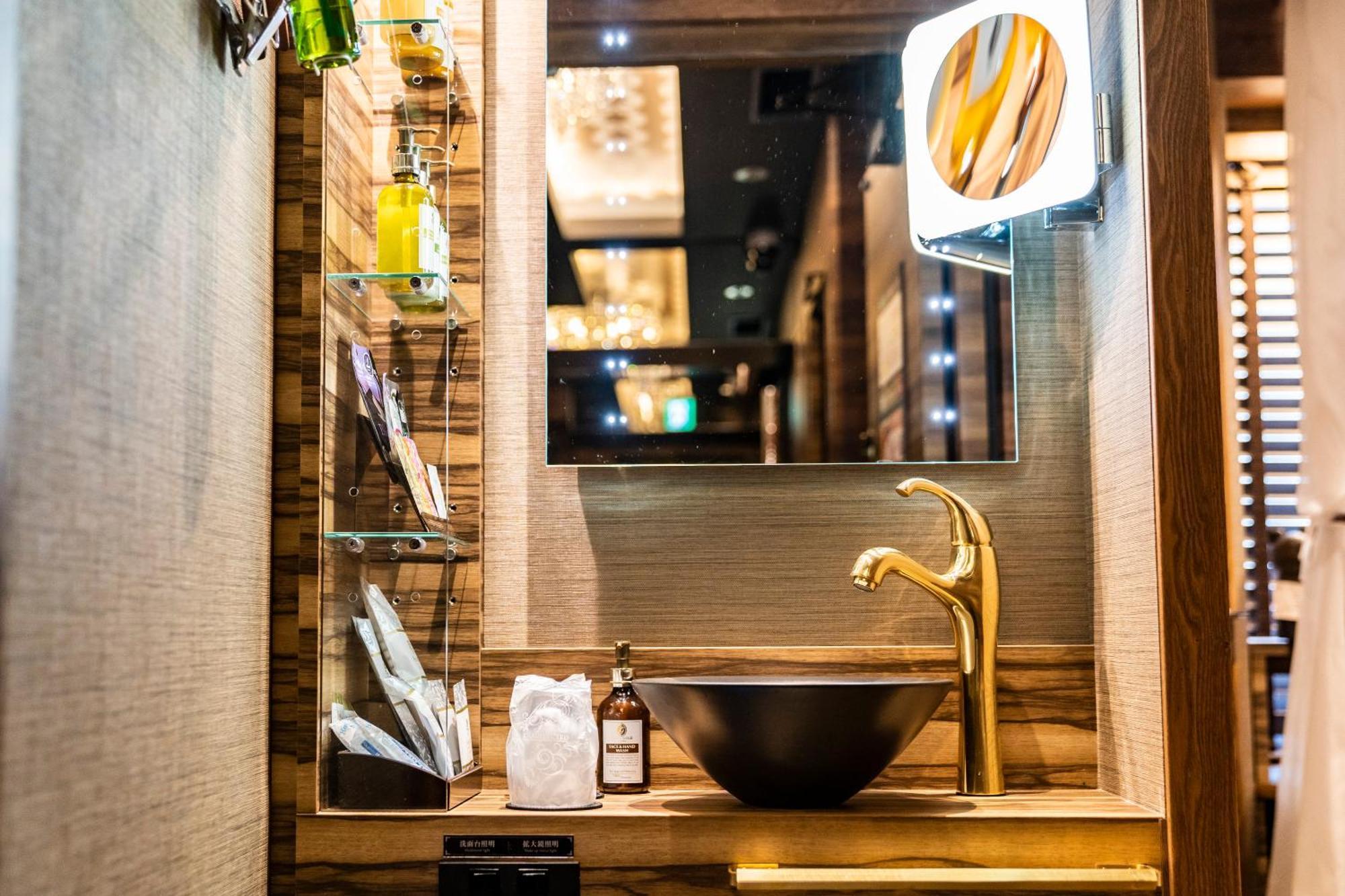Petit Bali Forest Shinjuku SanchōMe 도쿄 외부 사진